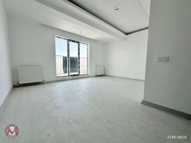 2+1 80 m2 ARAKAT KAPALI MUTFAK ÖNÜ AÇIK SIFIR LÜKS YAPILI İSKANLI K.OTOPARKLI