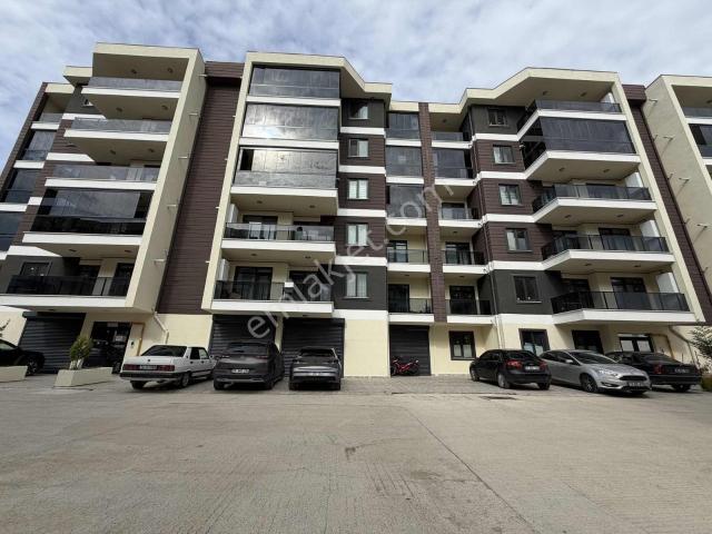 2+1 95m2 Site İçi Ebeveyn Banyolu Üniversite Karşısı Kiralık Dai