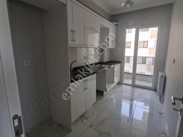 2+1 100m² Brut 11. Kat Butık Site İçerisinde Daire