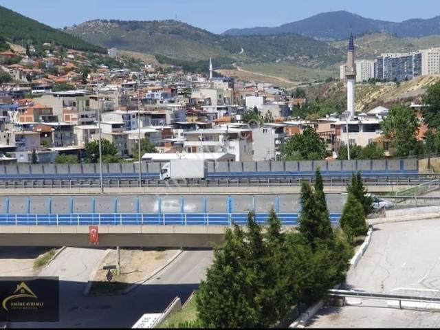 2+1 110 M2. Önünden Dolmuş Otobüs Geçer