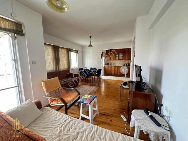 2+1 115 M2 Denize 500 Metre 3 Balkonlu Fırsat Daire