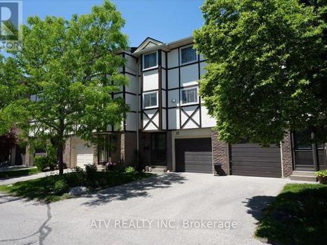 21 1485 Gulleden Drive, Mississauga, ON, L4X 2T2 townhouse for sale | Listing ID W13243 | Royal LePage