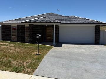 21 Talbot Street, Bungendore, NSW 2621 House for Rent Ray White Canberra