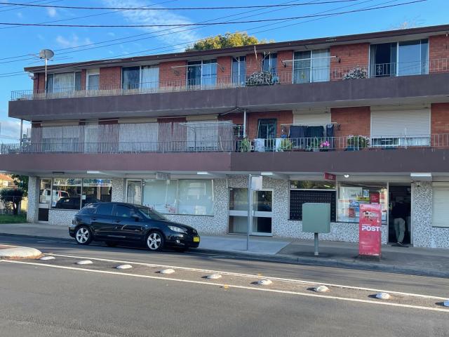 2/1 Trafalgar Street, GLENFIELD, NSW 2167