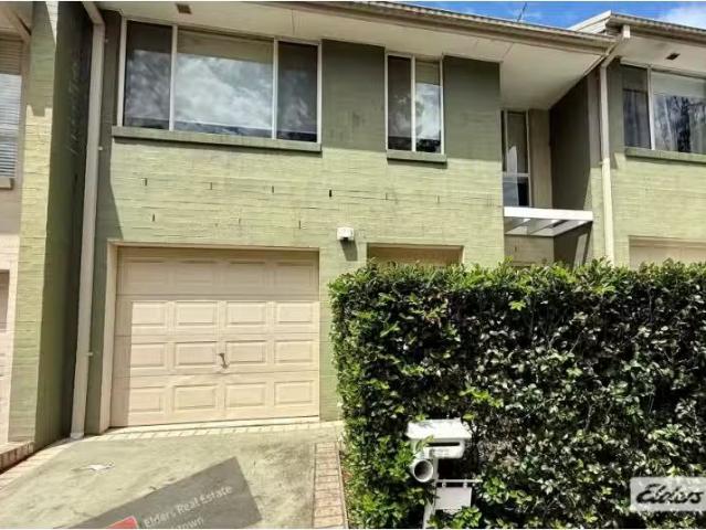 21 Tree Top Circuit, Quakers Hill Townhouse for rent Listed b.