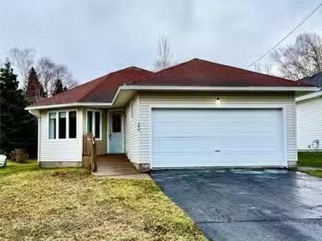 21 Viking Street, Clarenville, NL, A5A 2A7 house for sale L.