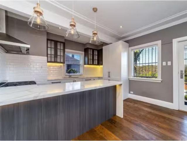 2/1 White Street, Balgowlah Townhouse for rent Listed by Ashl.