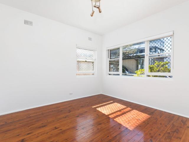 2/1 Wilbar Avenue, Cronulla
