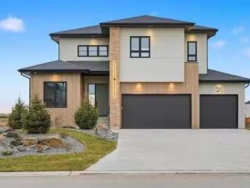 21 Woodland Lane, Headingley, MB, R4H 1A1 Luxury House for s.