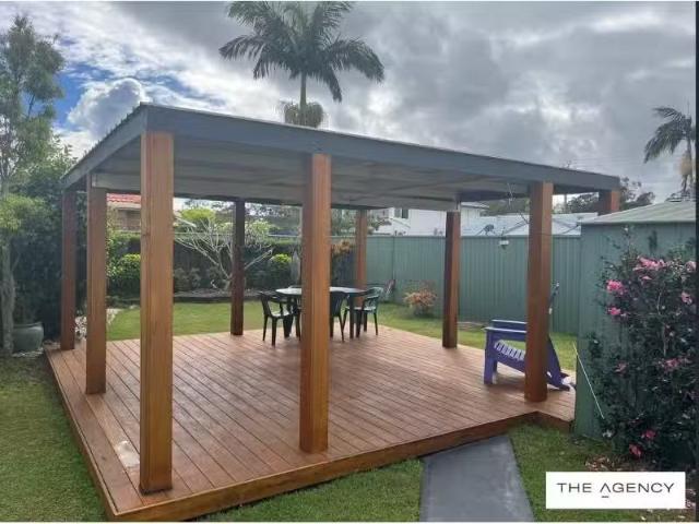 2/1 Wyuna Road, TWEED HEADS WEST Townhouse for rent Listed by.