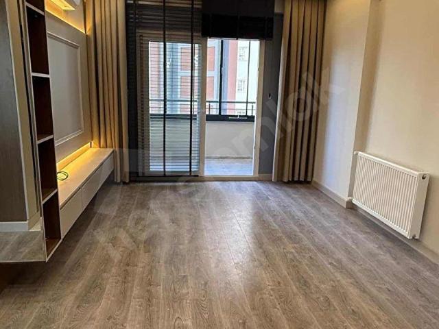 2+1 YATAY MİMARİ PERDE BETONLU EBEVEYN BANYOLU