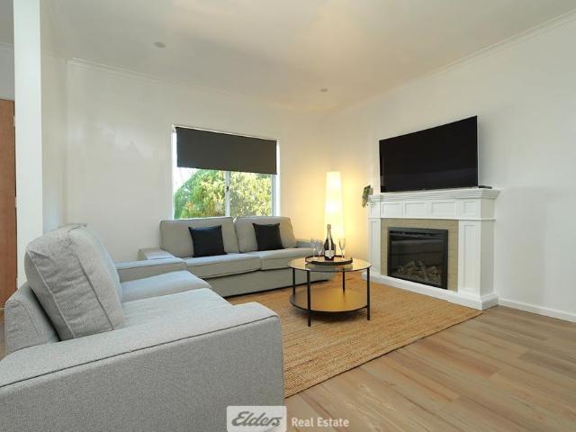 21 Yoolooma Street