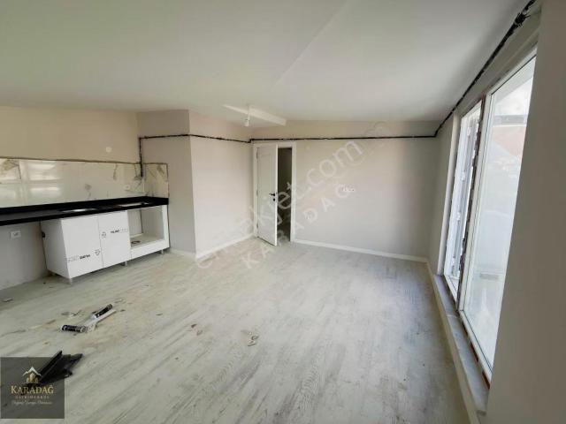 2+1 Yüksek Tavan Teraslı Kiralık Çatı Kat