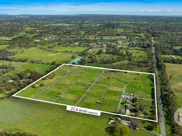 21 Acres Of Rural Serenity With Homestead & Facilities