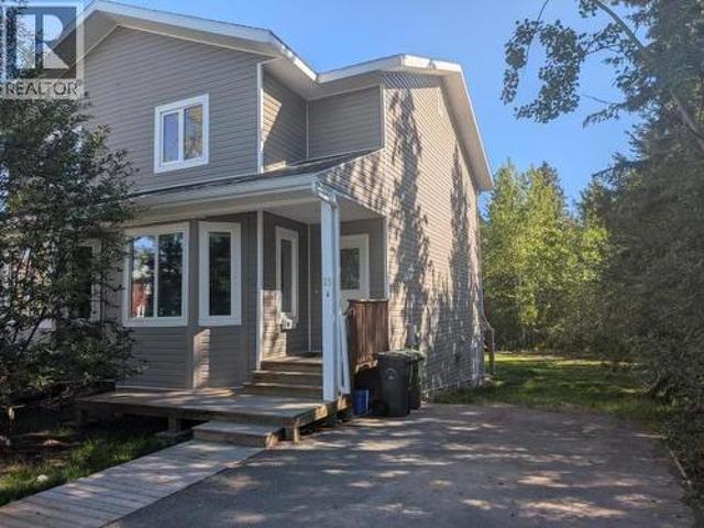 21 Arnhem Road, Whitehorse, YT, Y1A 3B4 house for sale | Listing ID 17668 | Royal LePage