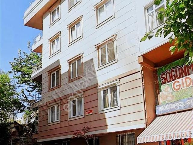 2+1 Ayrı Mutfak 1. Kat Merkezi Konum Balkonlu Fırsat !