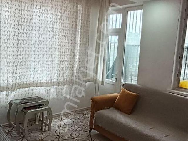 2+1 Ayrı Mutfaklı Tramvaya Yürüme Mesafesinde Satılık Daire
