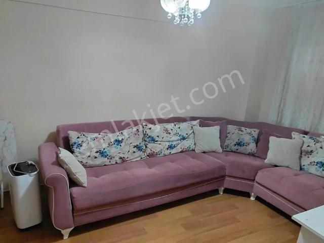 2+1 B. Katı Satılık Yenibosna Yatırımlık 25.000 Tl Kiracılı
