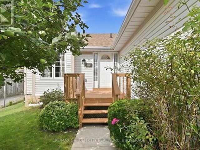 21 B Kelson Avenue N, Grimsby West, ON, L3M 4C6 house for sale | Listing ID X13792 | Royal LePage