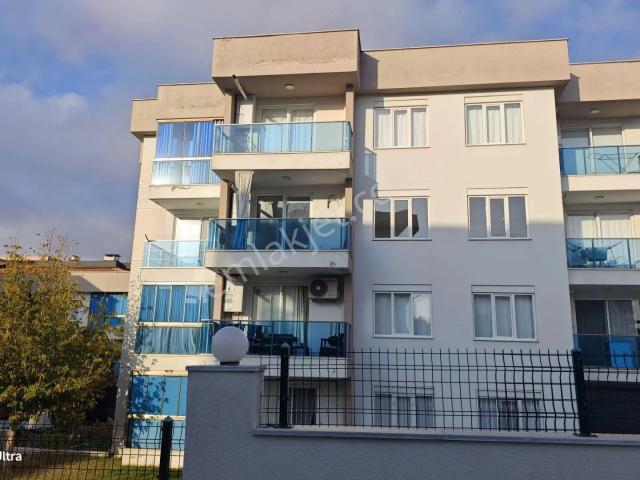 2+1 Bakımlı Havuzlu Site İçinde Kiralık Daire