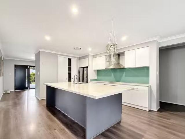 21 Beasley Way, CANUNGRA, QLD 4275 House for Rent