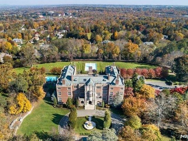 21 bedroom, Mahwah NJ 07430 105659304
