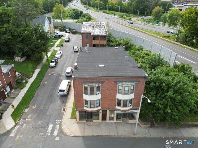 21 bedroom, Middletown CT 06457 105474984