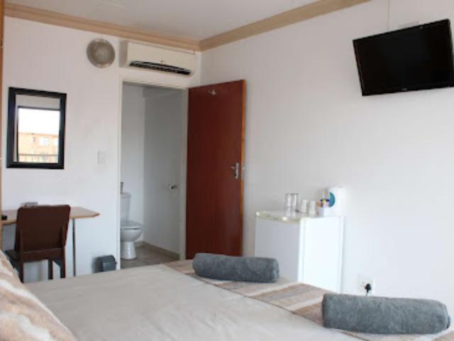 21 Bedroom House For Sale in Lephalale