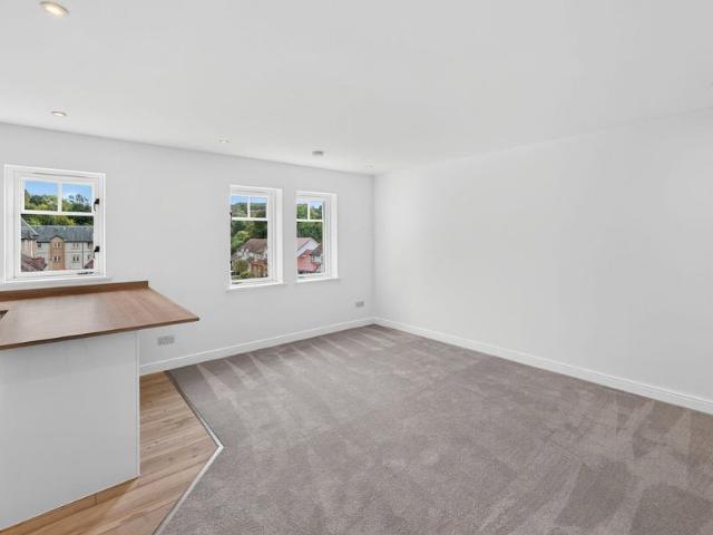 21 Bellerophon Drive