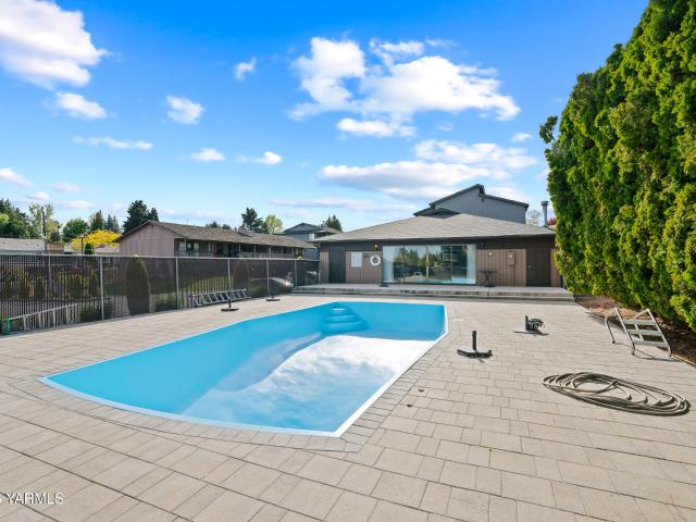 21 Burning Tree Dr, Yakima, WA 98902 | MLS #26 1198
