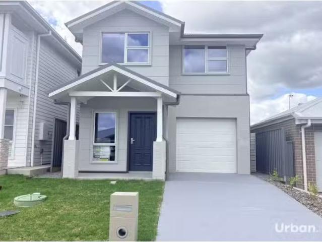 21 Cappella Street, North Rothbury House for rent Listed by B.