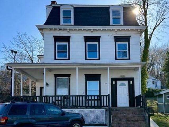 21 Continental Pl, Unit B, Glen Cove, NY 11542 | MLS #960671