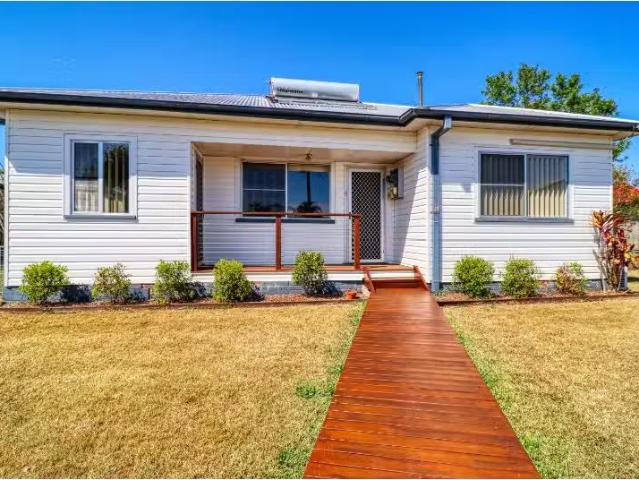 21 Convent Parade, CASINO House for rent Listed by Brianna Wa.