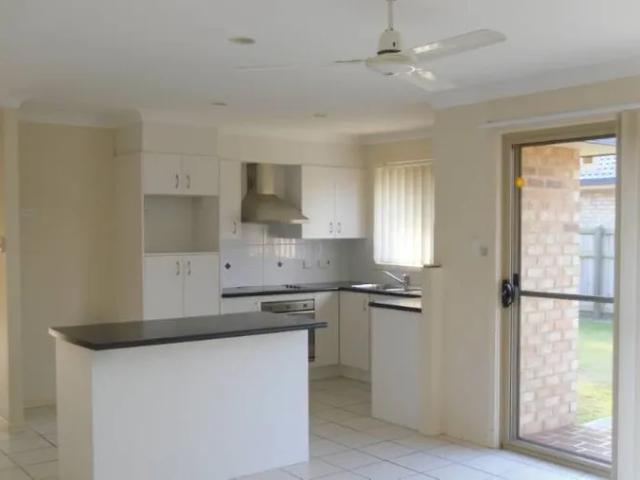 21 Coach Road Morayfield, QLD 4506