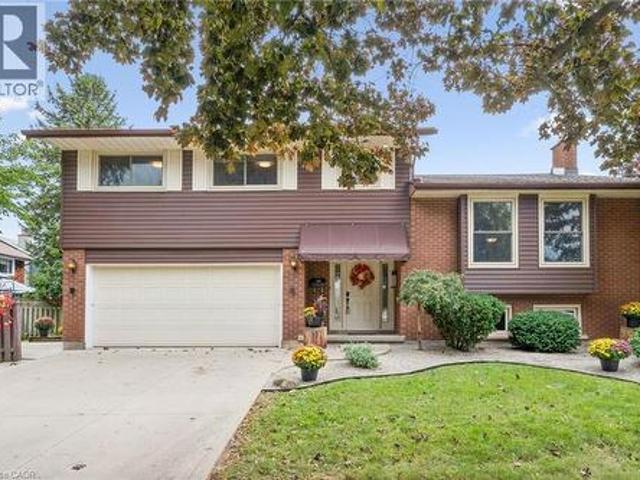 21 Colebrook Court, Kitchener, ON, N2E 1Y8 house for sale | Listing ID 40859 | Royal LePage