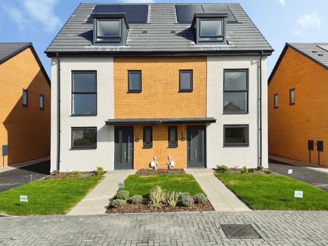 21 Cordwood Place, Chellaston, Derby 3 bed semi detached house to rent £1,580 pcm £365 pw
