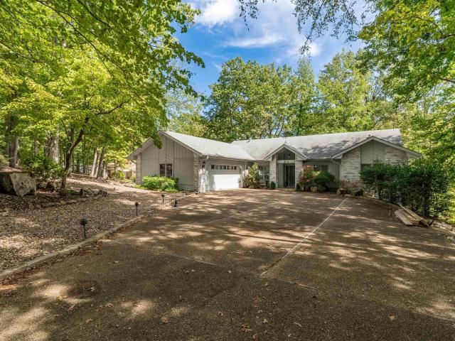 21 Costa del Lago Ln