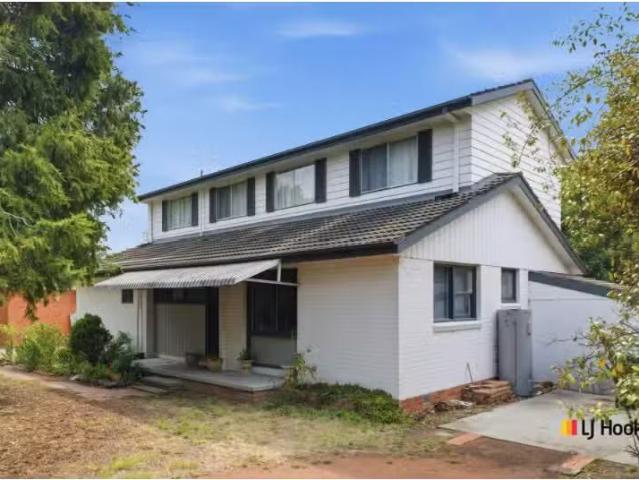 21 Cowan Street, DOWNER House for rent Listed by Lyn Fairweat.