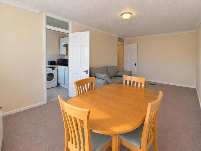 21 Claremont Heights, Colchester, CO1 1ZU