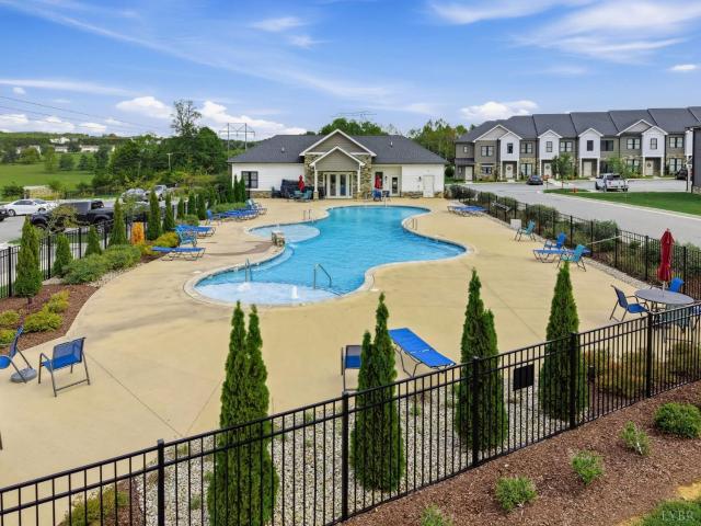 21 Cuddington Lane