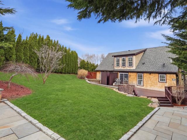21 Davis St, Vineyard Haven, MA 02568 | MLS #44187