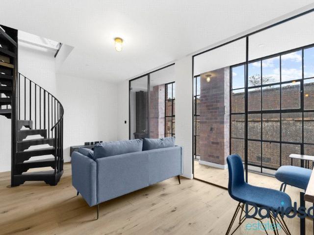 21 Derwent House, Livery Street, Birmingham B3, 1 bed flat to rent, £1,100 pcm | PrimeLocation