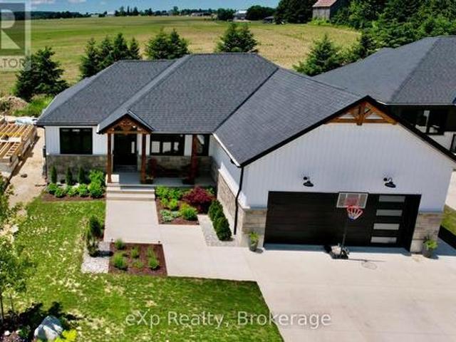 21 Devinwood Avenue, Brockton, ON, N0G 2V0 house for sale | Listing ID X13480 | Royal LePage