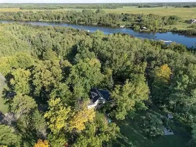 21 Donners Ld, Lac Du Bonnet Rm, MB, R0E 1A0 house for sale.