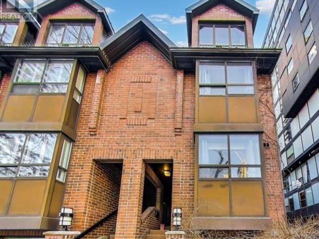 21 Dundonald Street, Toronto, ON, M4Y 1K3 townhouse for sale | Listing ID C13628 | Royal LePage