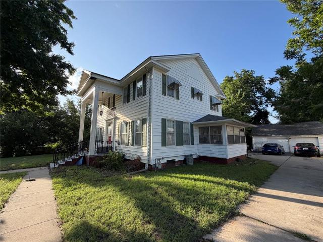 21 E Ayre Street