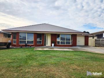 Latrobe, Tasmania, Latrobe County, Tasmania Island