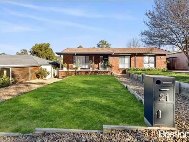 21 Emerton Street, Evatt House for rent Listed by Stephanie T.