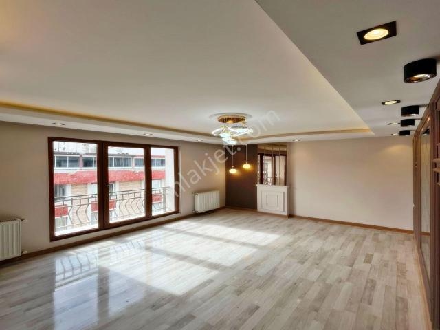 2+1 Emsalsiz V.i.p Dekorlu Daire