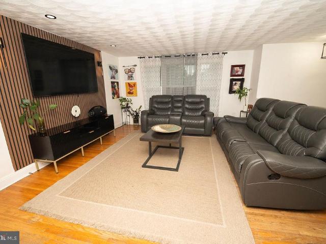 21 Fenwick Drive